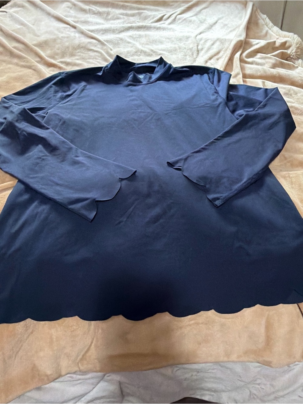Carve Designs Women’s Navy Scallop-Edge Long Sleeve Top Large UPF 50 Golf